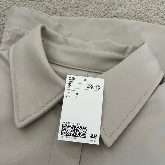 H&M vegan leather shacket - Picture 5 of 5